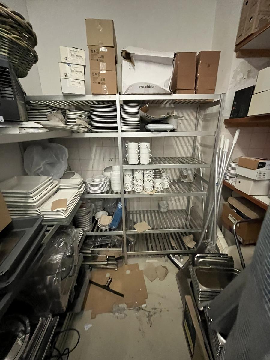 Edelstahl K&uuml;hlhausregal L f&ouml;rmig 530/45/180 cm?d=2026-03-09 22:30:46