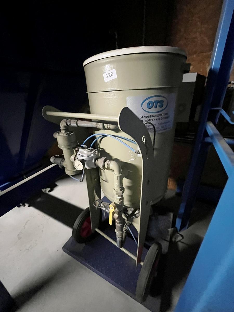 OTS Clemco Druckstrahlkessel Type 2452, Baujahr 2021, 200 l, 17.2 bar, ca.160 kg