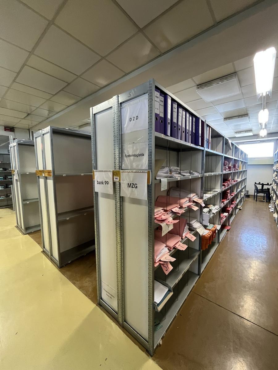 8.4 Laufmeter Doppelregale 40/40 breit, 225 cm hoch 6 Fachebene