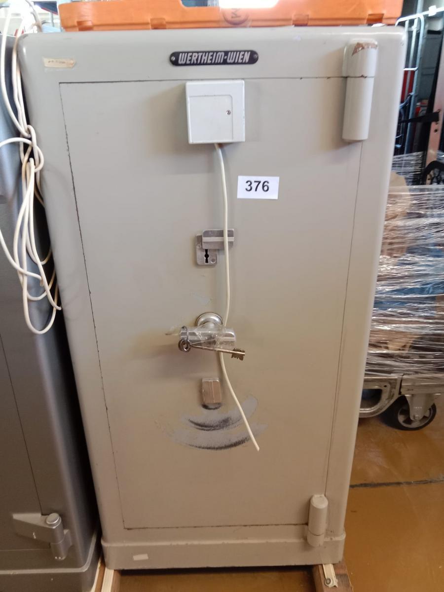 SAFE Wertheim c. 42/65/105 cm mit Schl&uuml;ssel - Abtransport per Lift auf Palette?d=2026-03-10 22:32:29