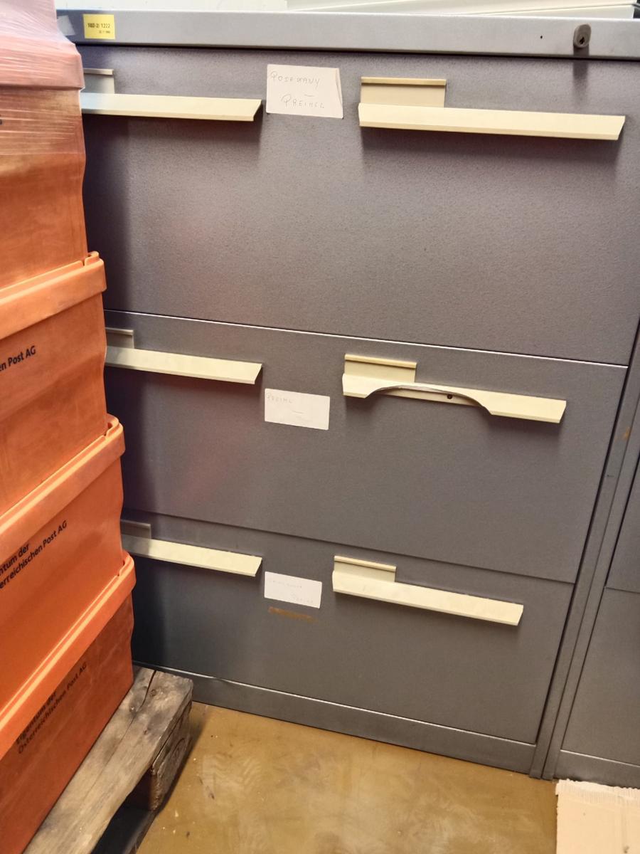 Blechauszugsladenschrank 80/65/105 cm?d=2026-03-10 22:32:29