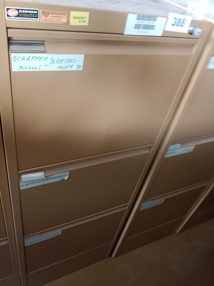 Blechschrank 52/65/140 cm?d=2026-03-10 22:34:02