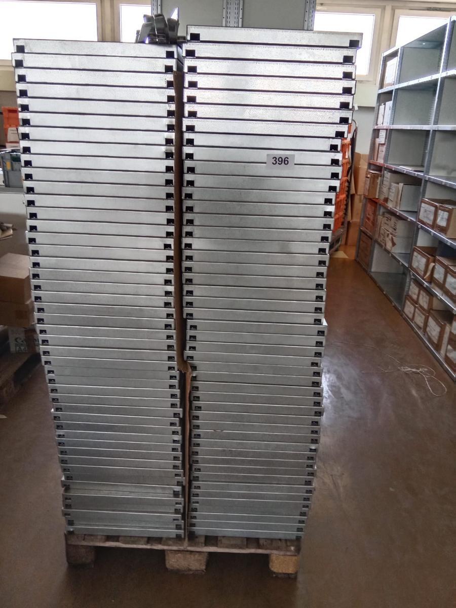 80 St&uuml;ck Fachb&ouml;den 40 cm breit = 1 Palette