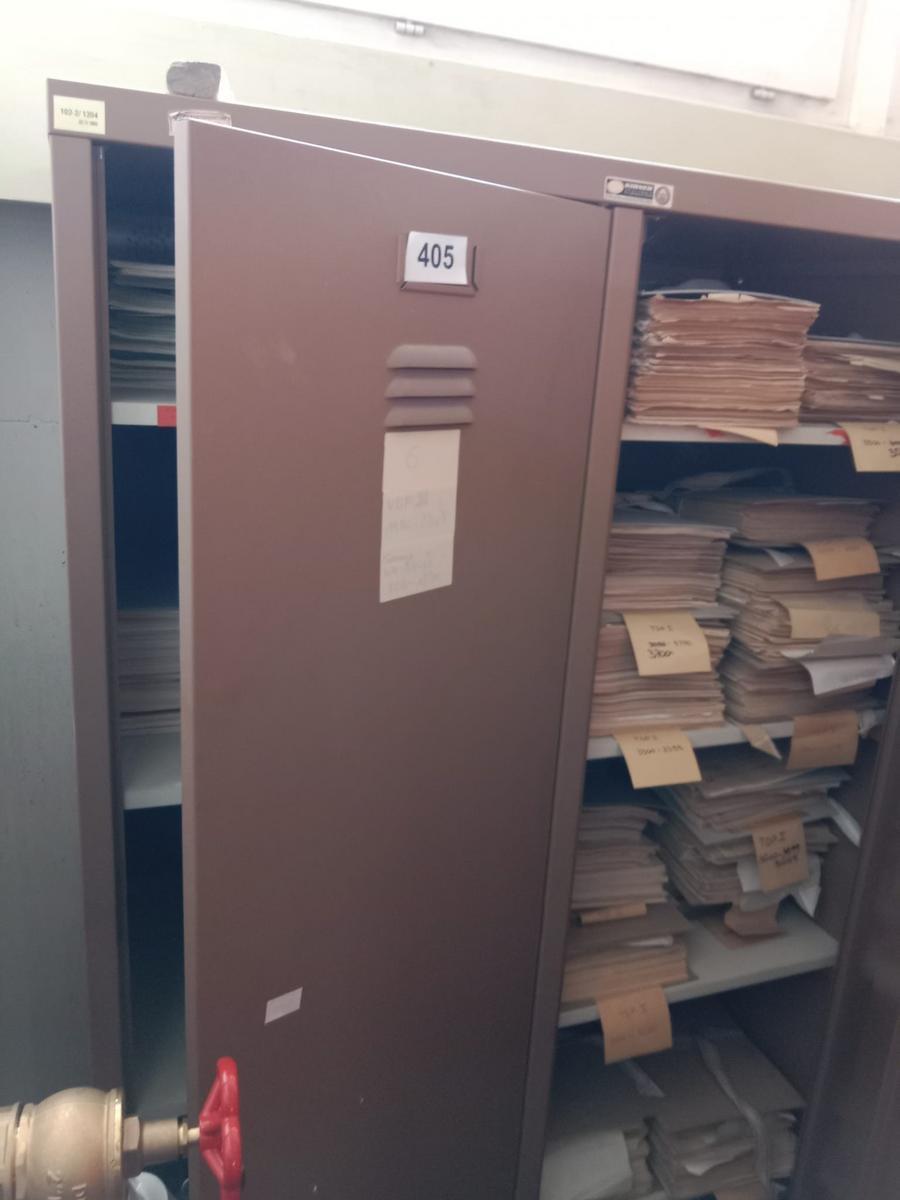 Werkzeugschrank mit Doppelt&uuml;re 105/55/180 cm?d=2026-03-11 00:05:52