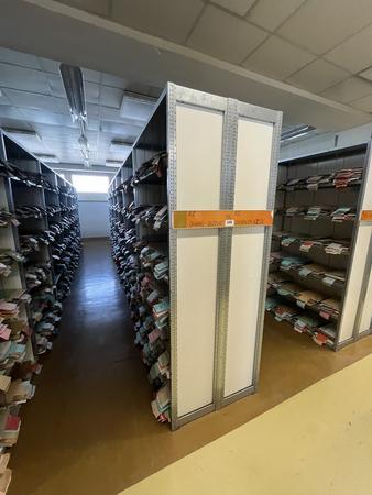 8.4 Laufmeter Doppelregale 40/40 breit, 225 cm hoch 6 Fachebene