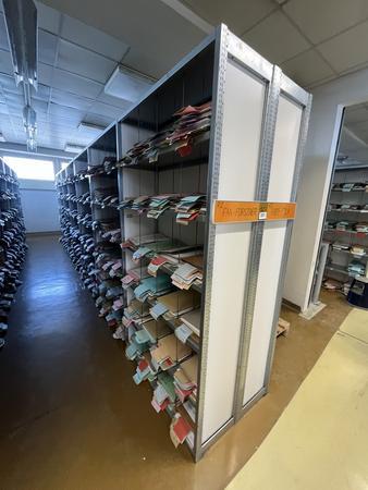 8.4 Laufmeter Doppelregale 40/40 breit, 225 cm hoch 6 Fachebene