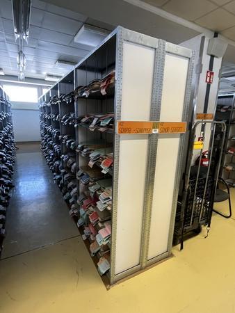 8.4 Laufmeter Doppelregale 40/40 breit, 225 cm hoch 6 Fachebene