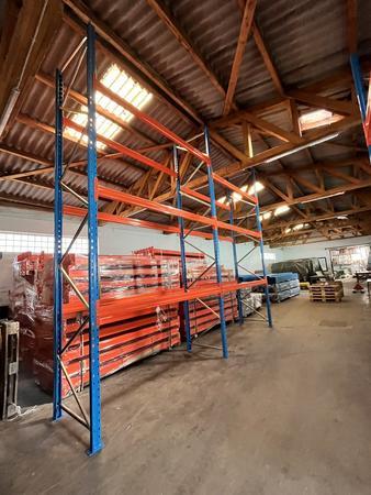 24.30 Laufmeter Schwerlast-Palettenregal H�he:5025 mm Tiefe:1000 mm