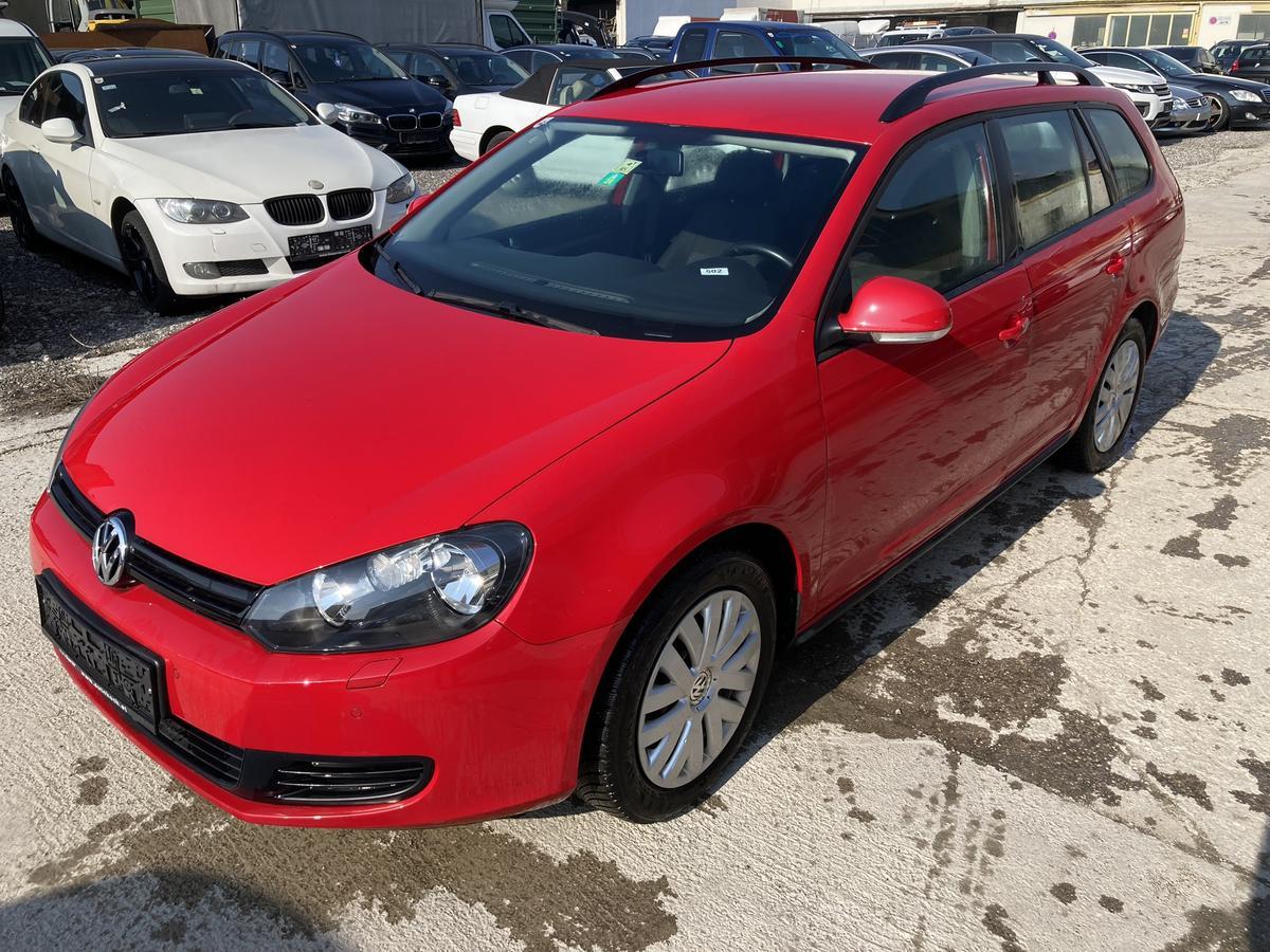 VW Golf, Diesel, 66 kW, rot, ca. 106.500KM?d=2026-03-13 21:28:08