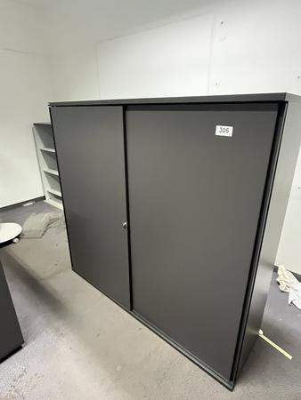 HALI Aktenschrank mit Schiebet�ren 160x150 cm 4 Ordnerh�hen