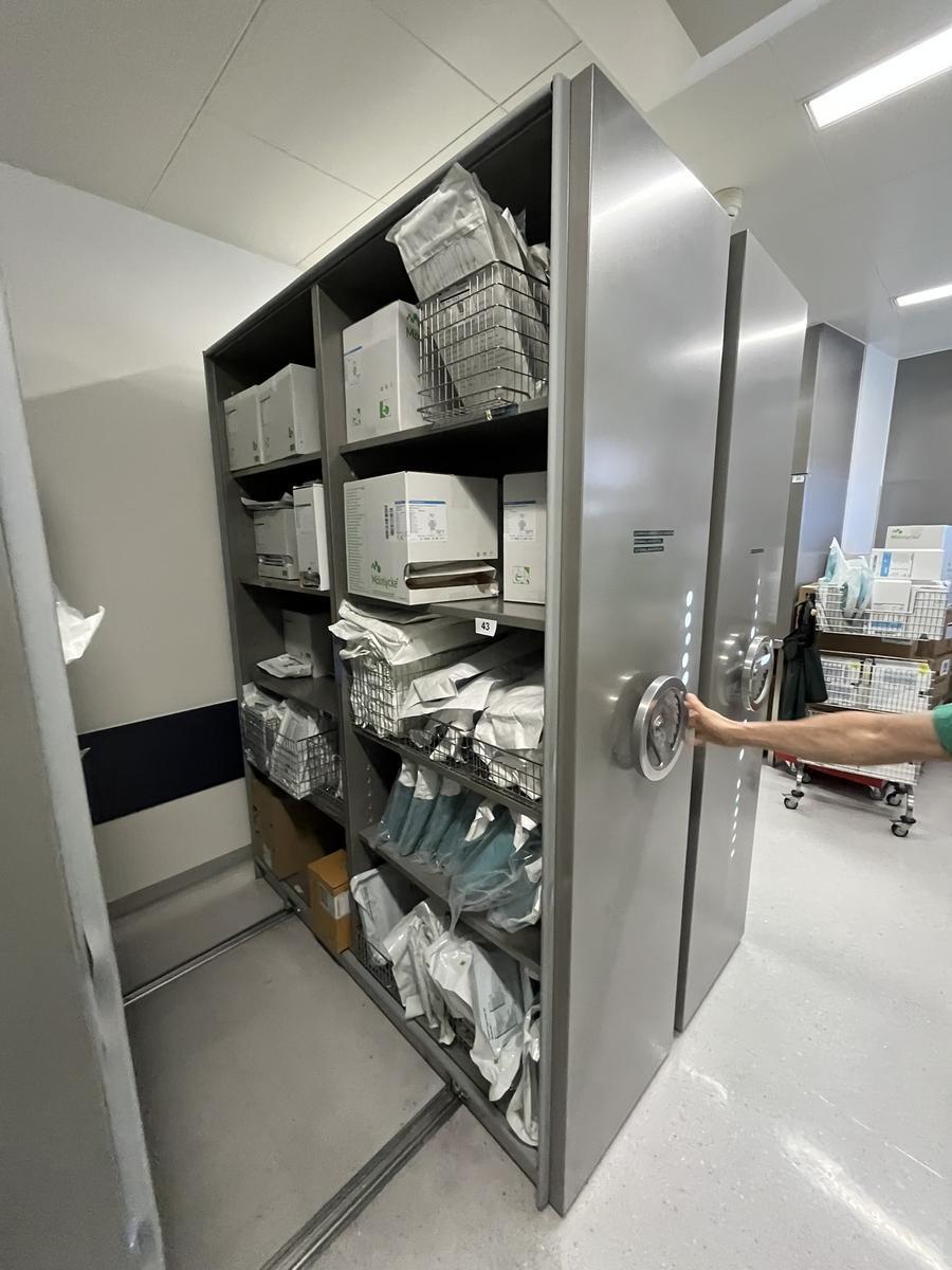 Kiefer Edestahlregal, 185x60x245cm, rollbar