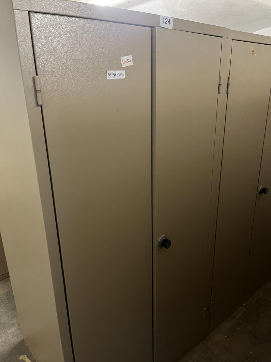 Metallschrank mit Doppelt&uuml;re, Breite 95cm, H&ouml;he 185cm, Tiefe 40cm