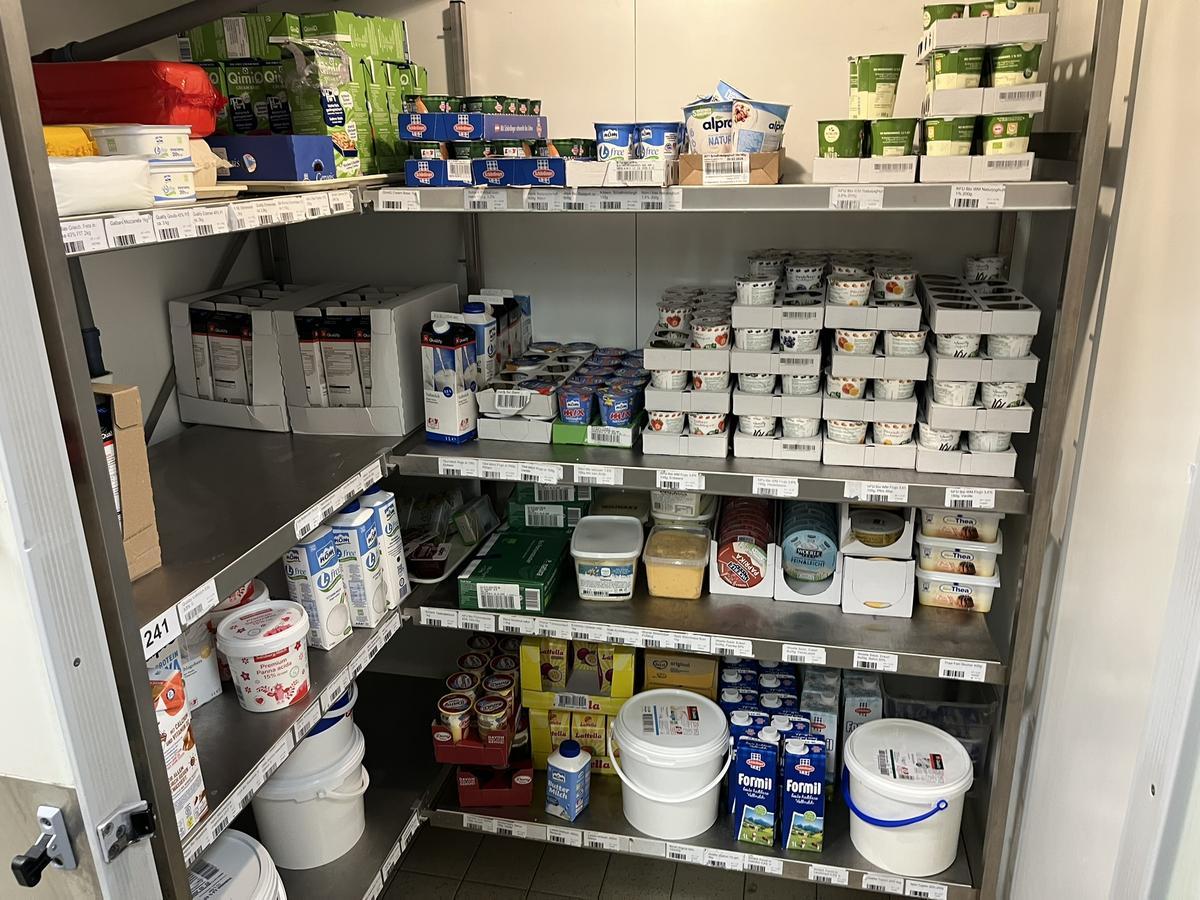 L-f&ouml;rmiges K&uuml;hlhaus Edelstahlregal ca. 2 lfm 45/180 cm mit Fachebene?d=2026-03-13 21:28:34