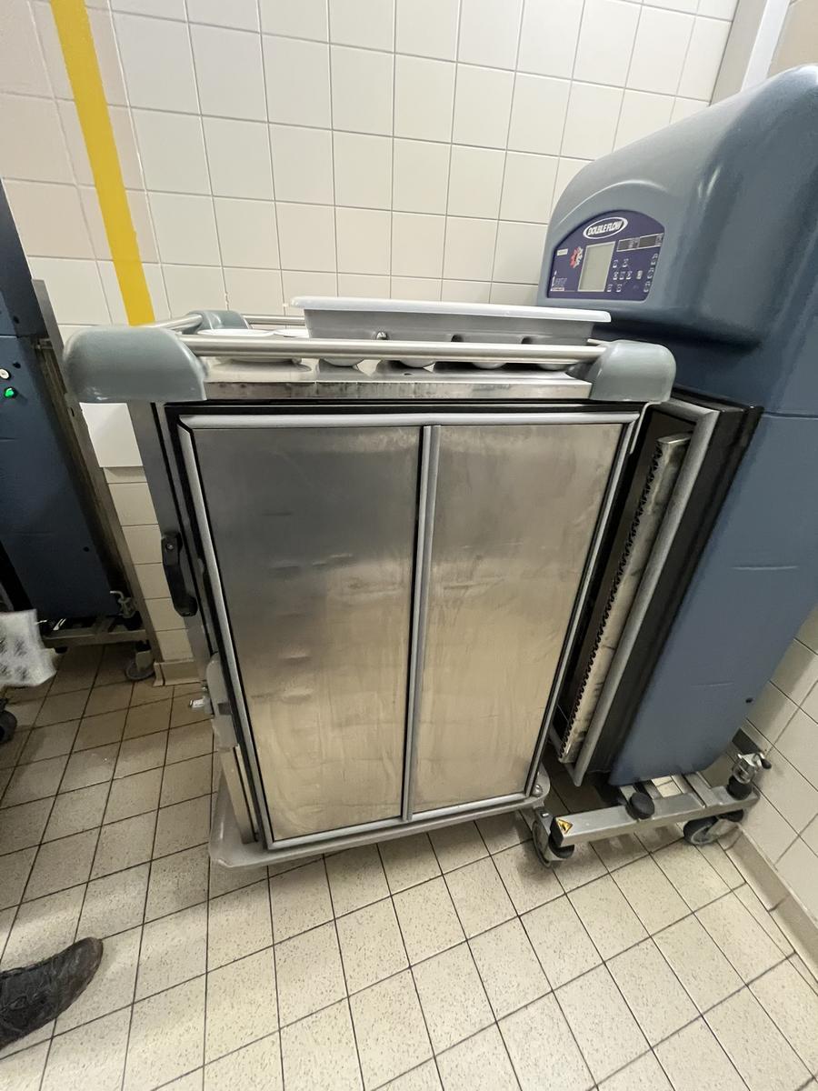 Speisen Einschubwagen passend zu Pos. 271?d=2026-03-14 00:12:43