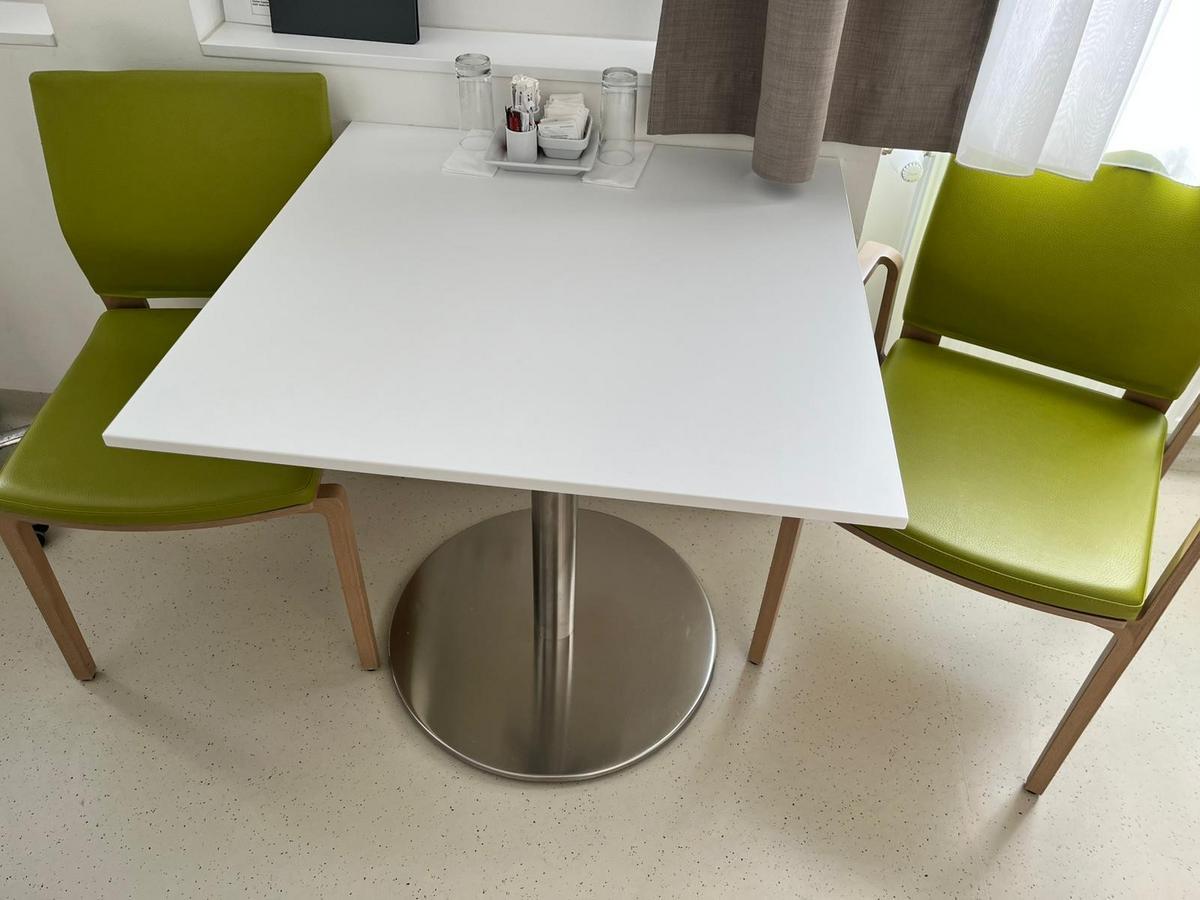 4 Stk. Beistelltische, 80x80cm?d=2026-03-13 22:37:32