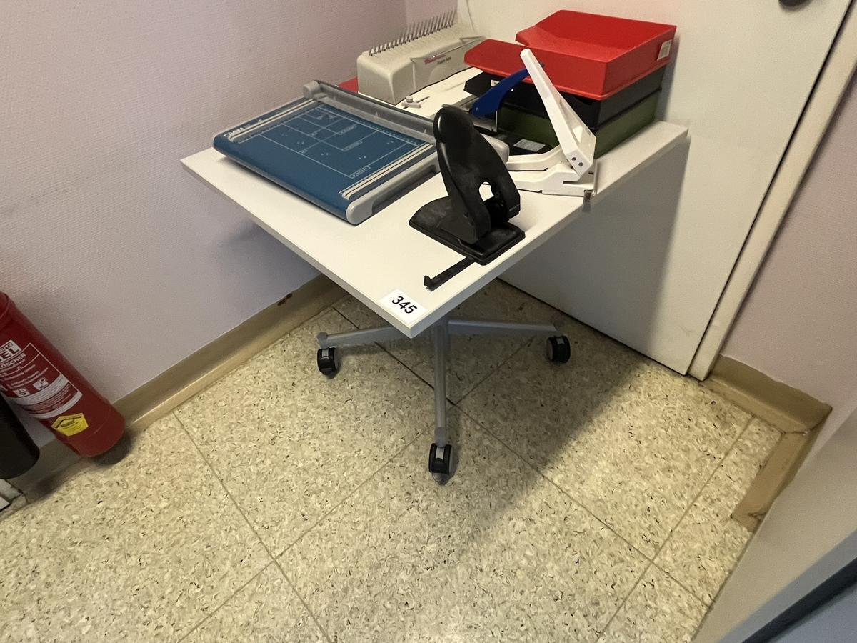 Beistelltisch 80/80 cm?d=2026-03-14 00:07:40