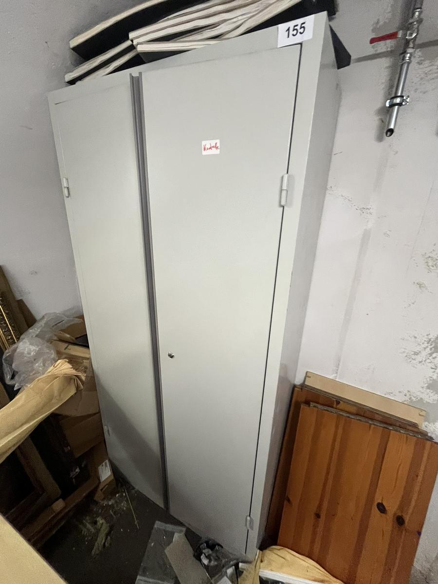 Metallschrank mit Doppelt&uuml;re, Breite 80cm, H&ouml;he 195cm, Tiefe 40cm