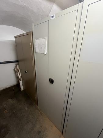 Metallschrank mit Doppelt�re, Breite 80cm, H�he 195cm, Tiefe 40cm