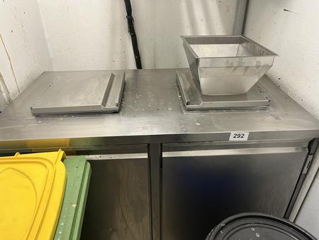 M�llk�hler steckerfertig ca. 130/75/105 cm