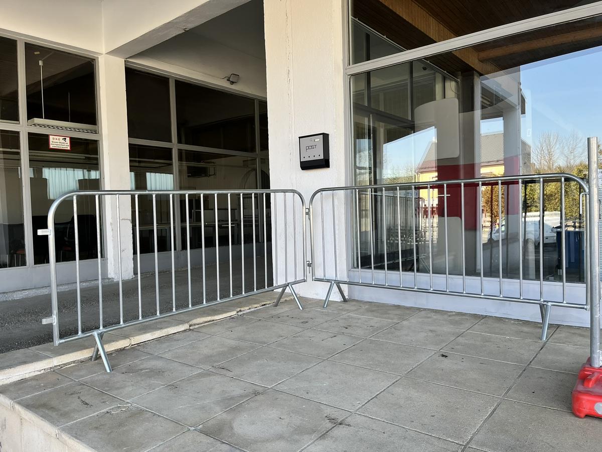 10 Stk. Absperrgitter verzinkt ca. 230x110cm, fabriksneu