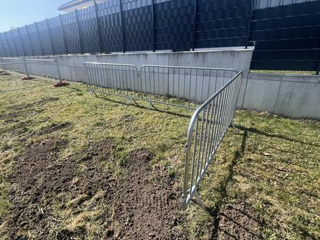 10 Stk. Absperrgitter verzinkt ca. 230x110cm, fabriksneu