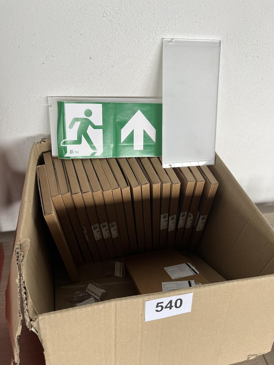 17 St&uuml;ck Fluchtraumschilder mit Kunststoffrahmen ?d=2026-03-30 00:39:54