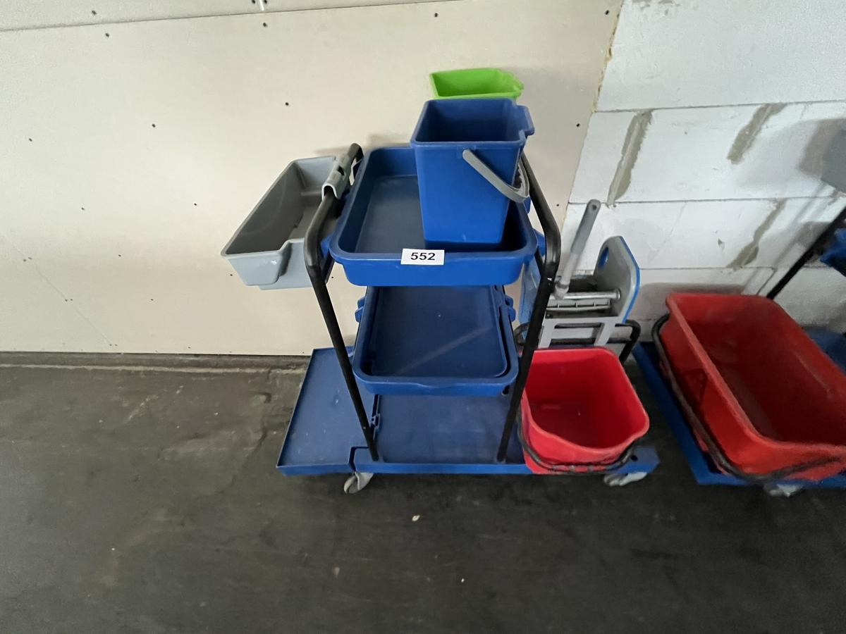 BAYERSAN Reinigungswagenset mit Handpresse?d=2026-03-30 00:33:39