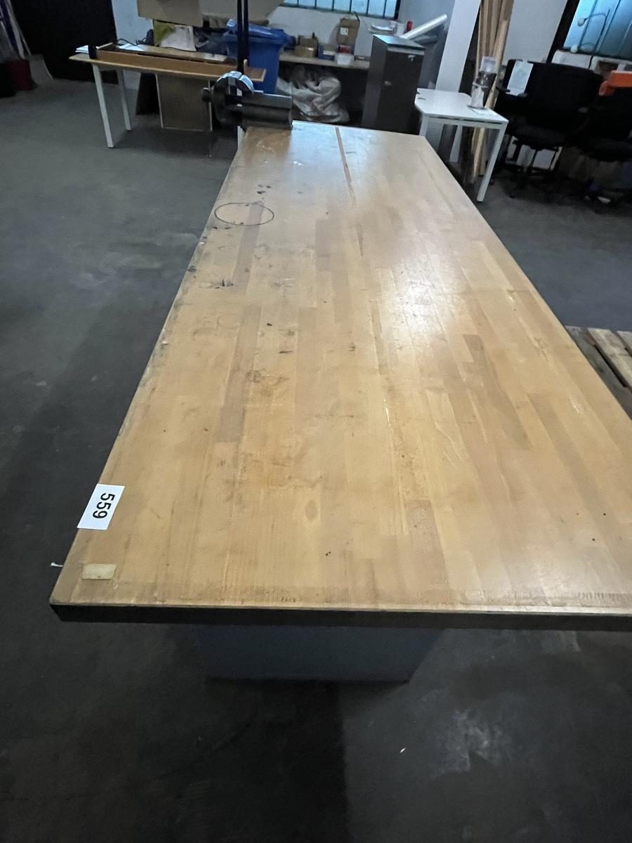 BOTT Werkbank  250/90 cm und Schraubstock - 2 Schubladenbl&ouml;cken bis 75 kg Fachbodenlast?d=2026-03-30 00:33:47