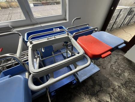 4 Stück diverse Putzwagensets 4 Stück diverse Putzwagensets