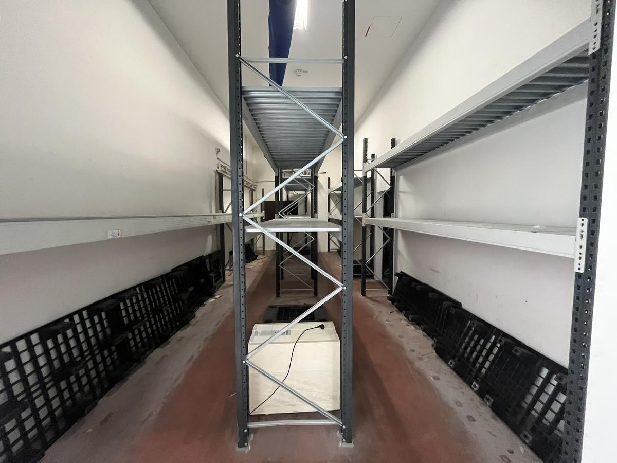 ca.24 60 lfm BITO Schwerlastregale H: 300 cm T: 60 cm 