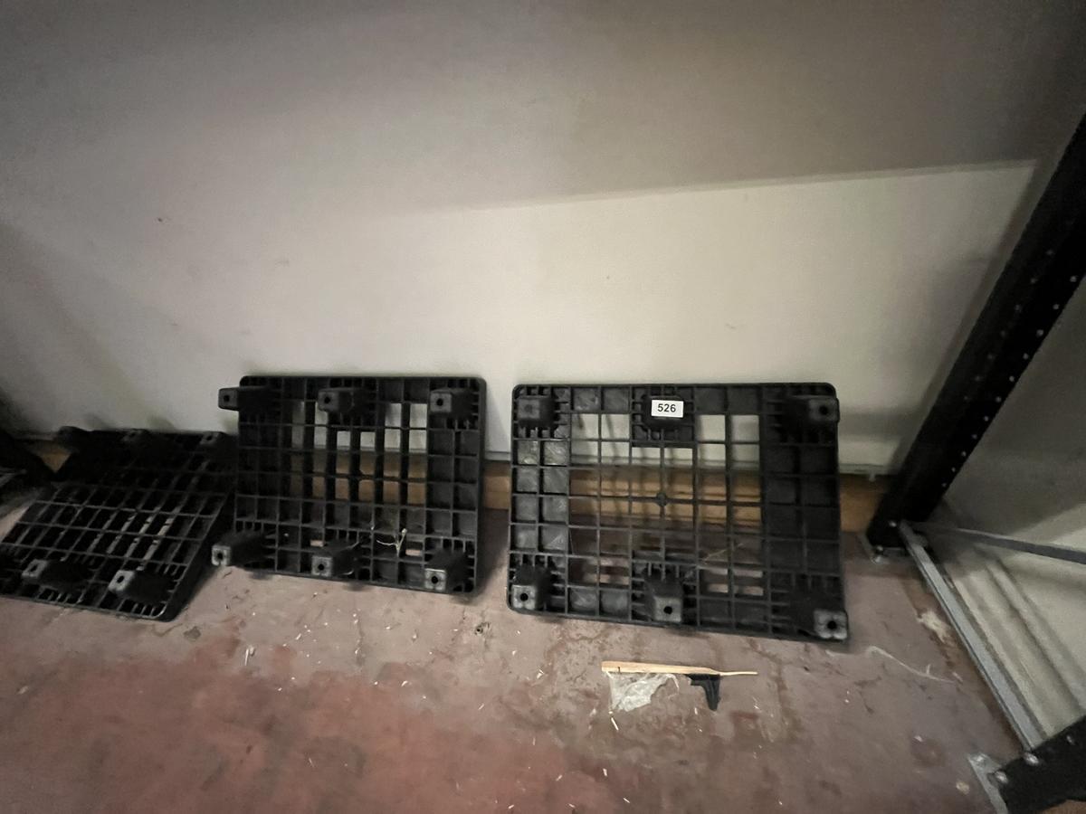 50 St&uuml;ck Kunststoff Paletten je ca. 60 x 80 cm?d=2026-03-30 21:33:49