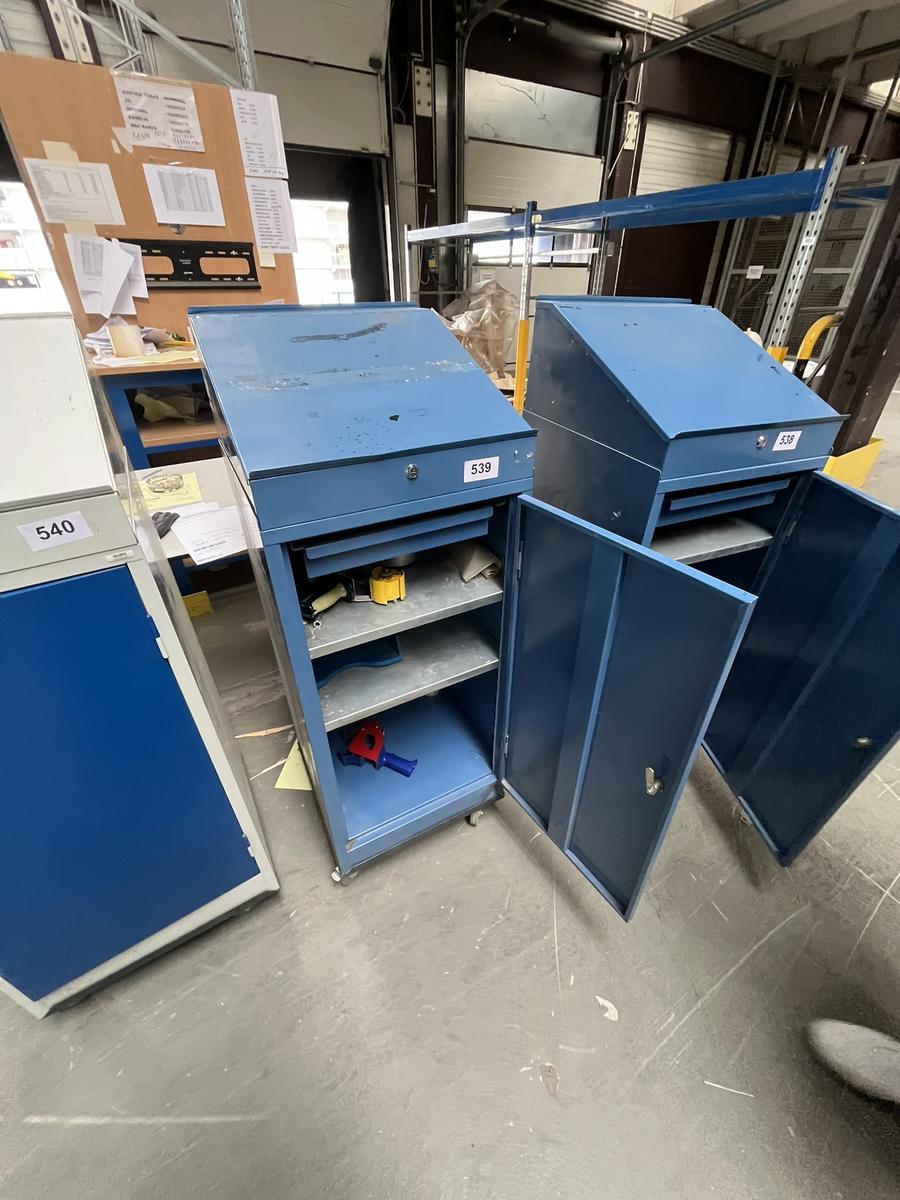 Werkzeugschrank mit Auszugslade ca. 50/135/50 cm