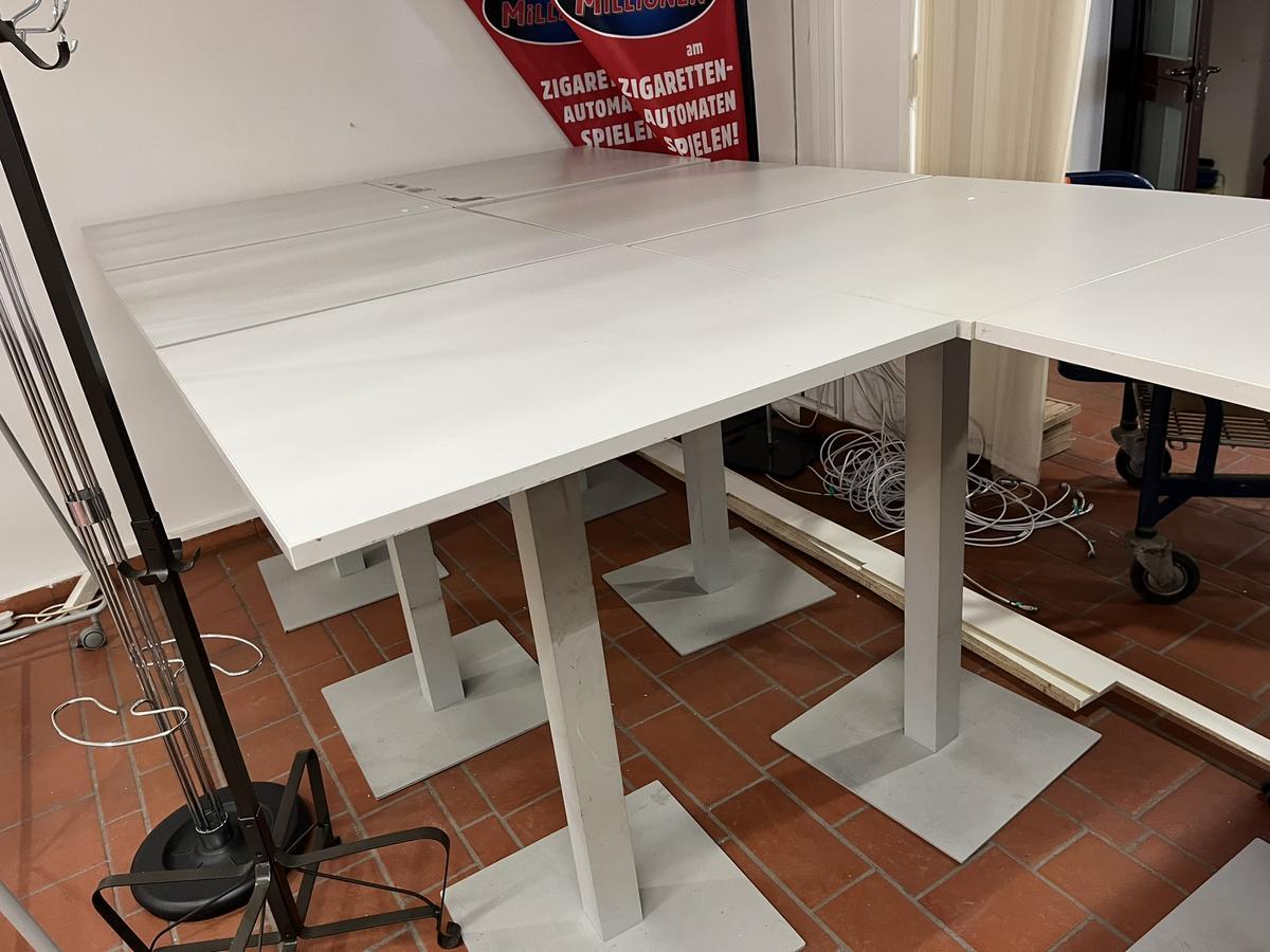 1 S&uuml;ck Stehtisch ca. 80x80 cm?d=2026-03-30 21:35:39