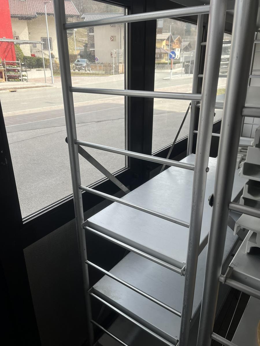 K&uuml;hlhausregal, ca. 215x47x180cm?d=2026-03-30 21:33:49