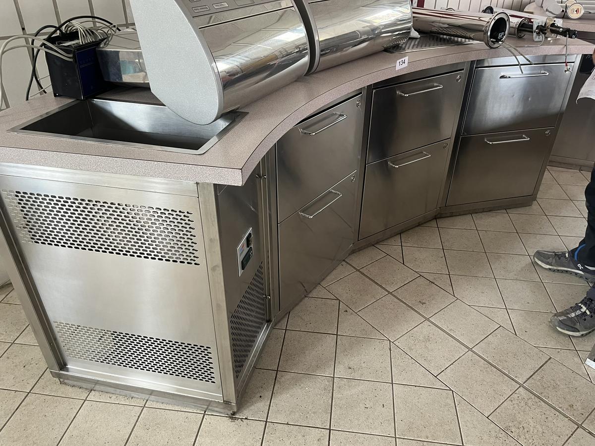 Barmodul, geschwungen, ca. 300x78x90cm, mit 6 Laden?d=2026-03-30 21:33:49