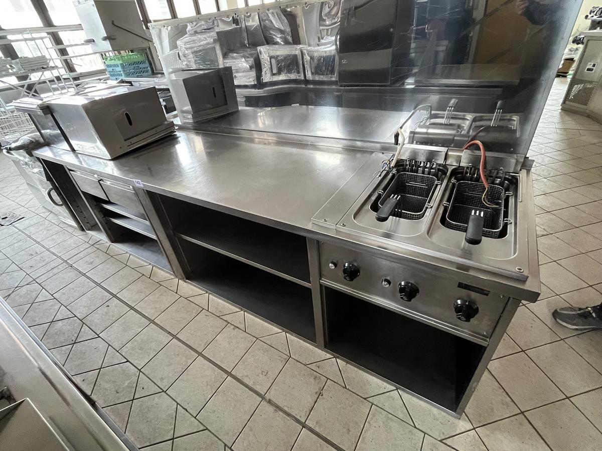 Edelstahl K&uuml;chenmodul mit Doppelfritteuse, 2 x 15L, 2 Laden, 293x70x75cm?d=2026-03-30 21:35:40