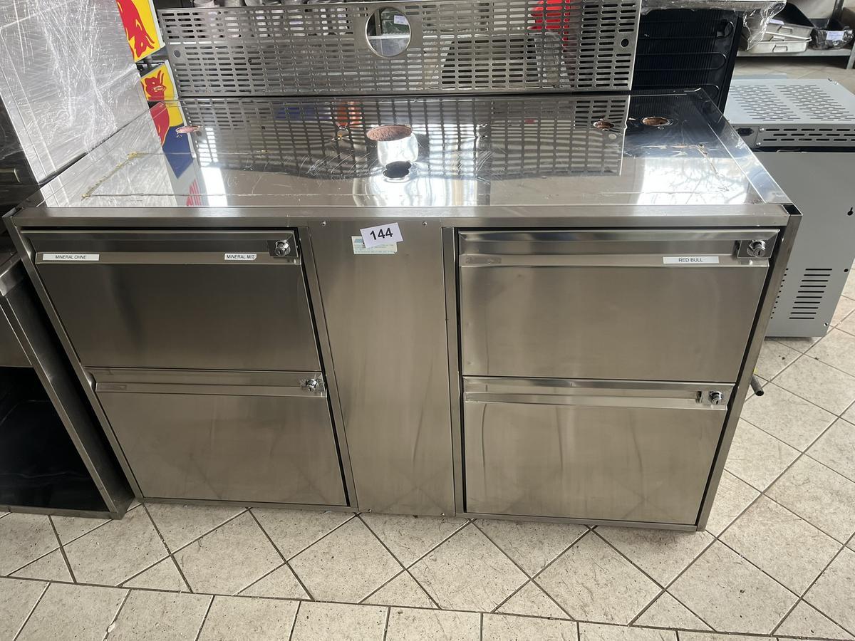 Getr&auml;nkepult mit 4 Laden, ca. 140x68x86cm, mit K&uuml;hlung extern?d=2026-03-30 21:33:28