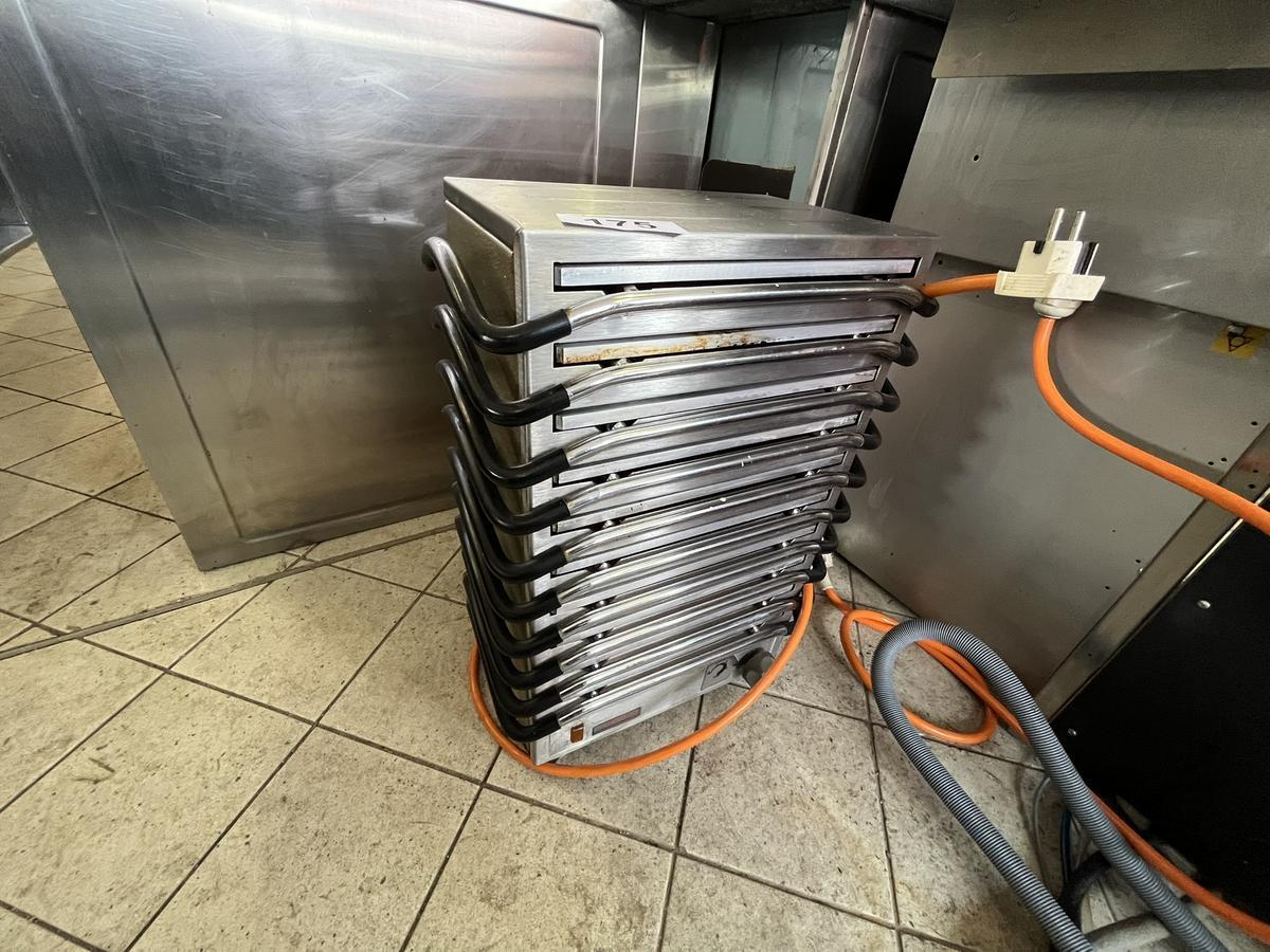 Galonorm Richaud 10 - Plattenw&auml;rmer, 40x25x55cm?d=2026-03-30 23:17:02