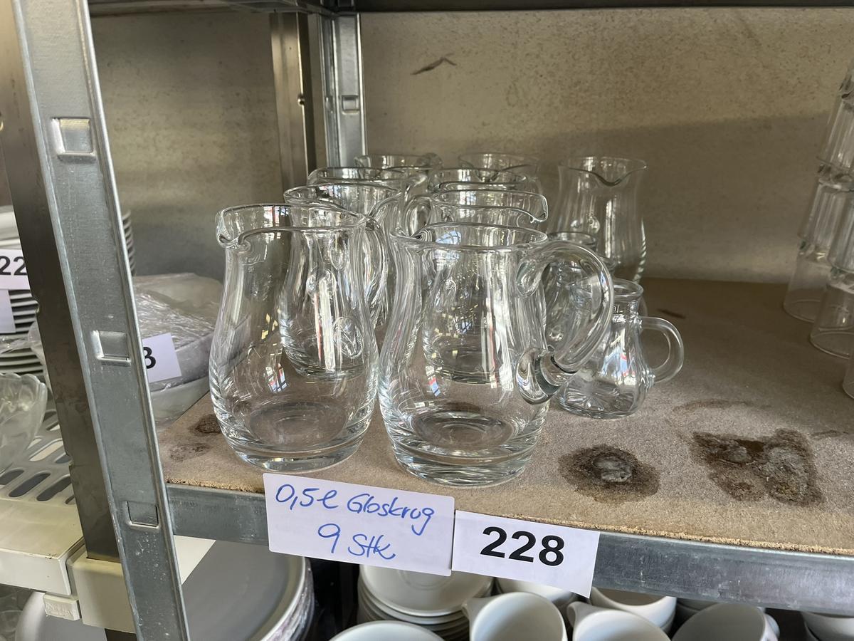 9 Stk. Karaffen, 0.5L und einige kleinere Gr&ouml;&szlig;en?d=2026-03-30 23:23:43