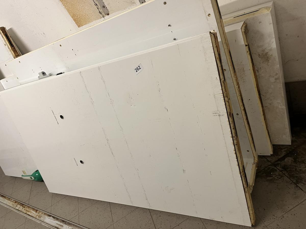 Frischdienst K&uuml;hlzelle, komplett mit Aggregat und Steuerung, Paneele 80mm stark, Bauh&ouml;he ca. 200cm, siehe Foto?d=2026-03-30 23:17:10