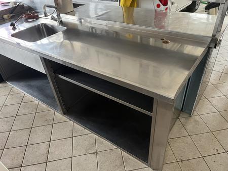 Edelstahl Küchenmodul mit Spülbecken, 230x70x80cm Edelstahl Küchenmodul mit Spülbecken, 230x70x80cm