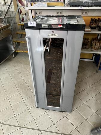 Nordpool Weinkühlschrank, 6 Etagen, ca. 56x125x60cm Nordpool Weinkühlschrank, 6 Etagen, ca. 56x125x60cm