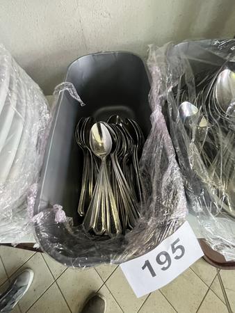 82 Stk. Dessertlöffel 82 Stk. Dessertlöffel