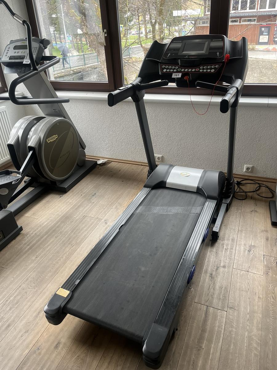 Fitnessger&auml;t / Laufband, Juskys Mod. Speedrunner 6000 polar, Bj 2017, 80 x 190 x 145, defekt?d=2026-04-15 03:17:18