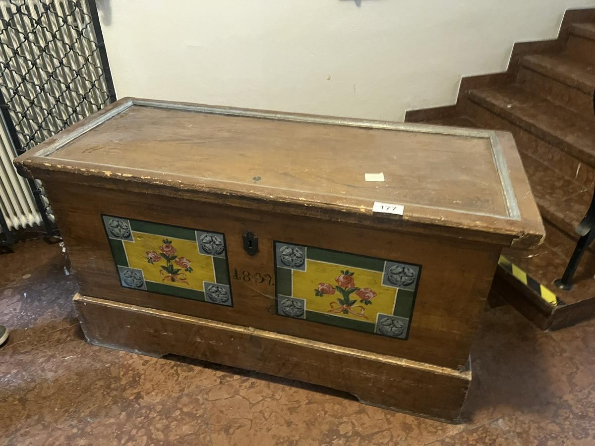 Truhe 140 x 60 x 75?d=2026-04-15 03:10:29