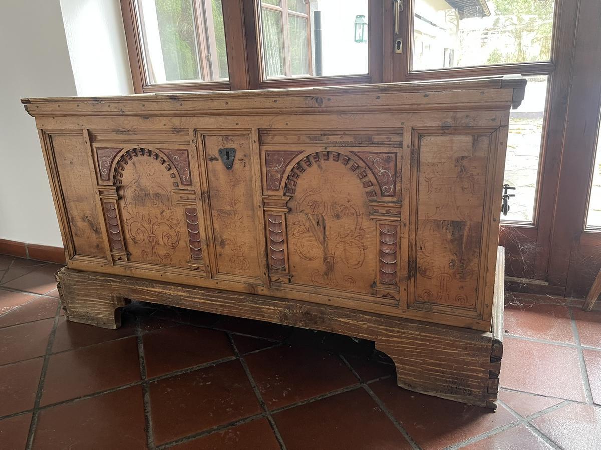 Bauerntruhe ca. 165 x 73 x 87?d=2026-04-15 01:37:05