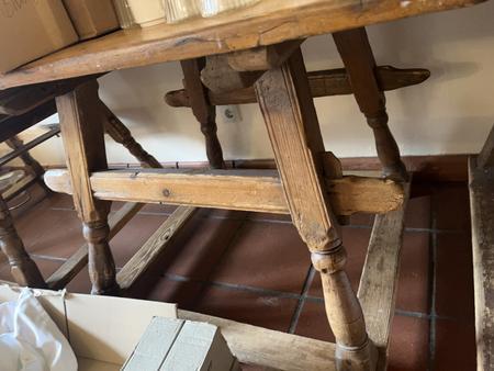 Tisch ca. 100 x 95 x 75