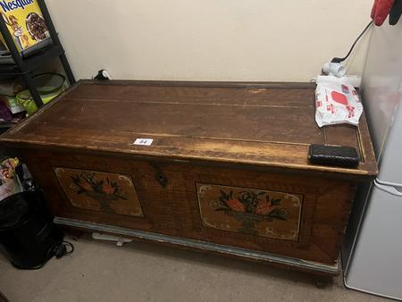 Bauerntruhe, 142 x 60 x 72