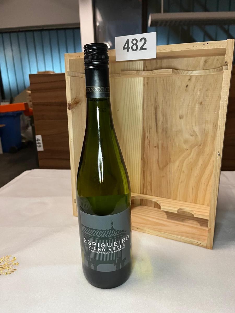 2 Stk. Espigueiro Vinho Verde White Wine?d=2026-04-29 23:32:54