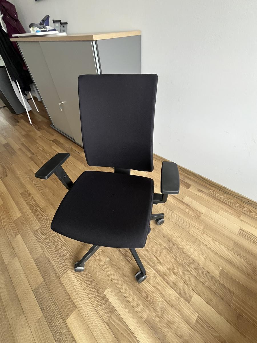 B&uuml;rodrehstuhl BENE schwarz Novy Styl